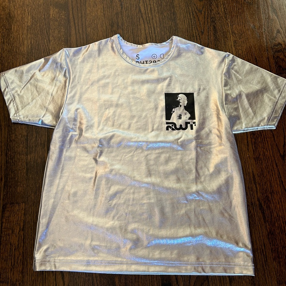 RWT Renaissance World Tour Official Beyoncé Merchandise Silver Graphic T-Shirt